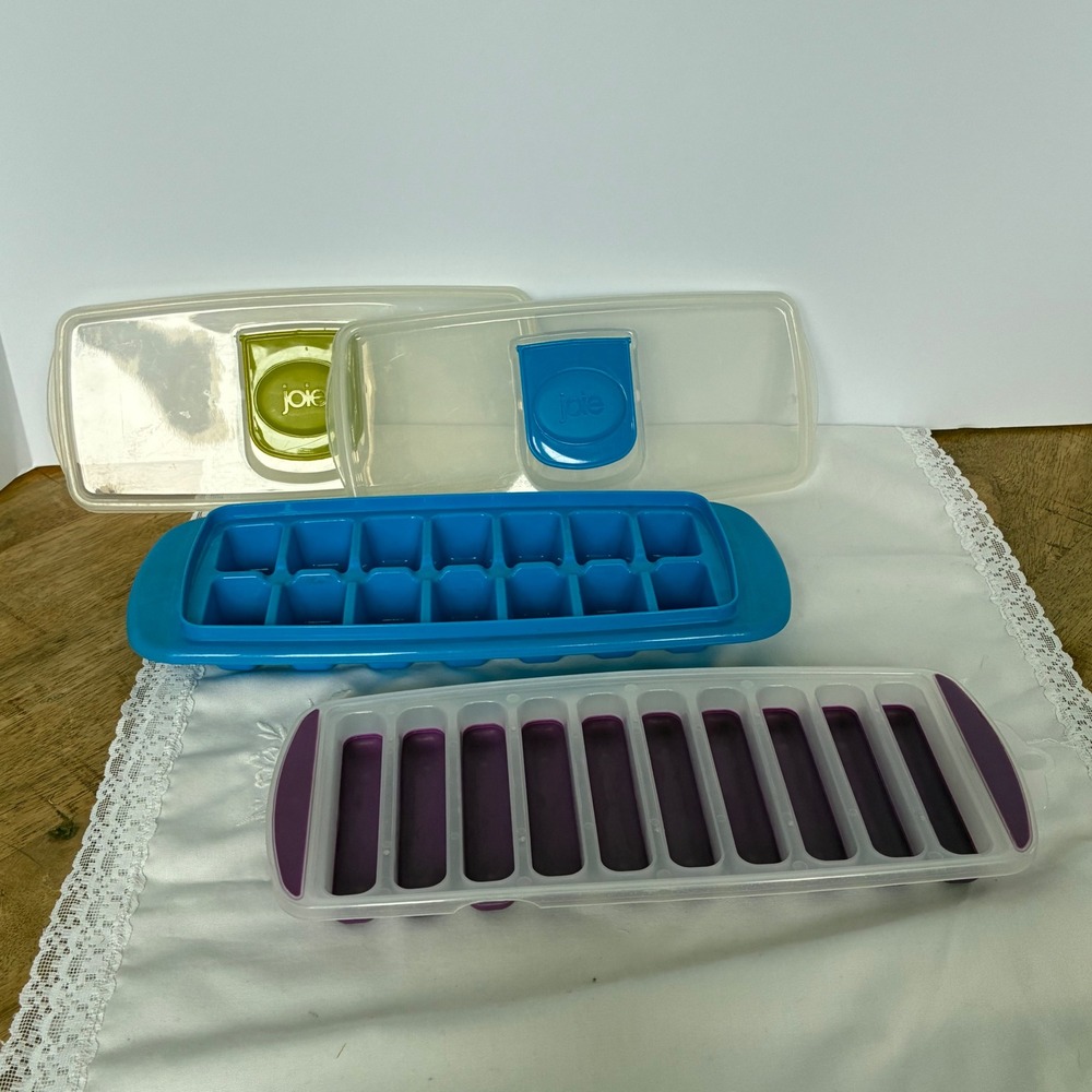 Ice Cube Trays Blue 14-Cube and Purple 10-Stick Water Bottle Ice Cold Drinks